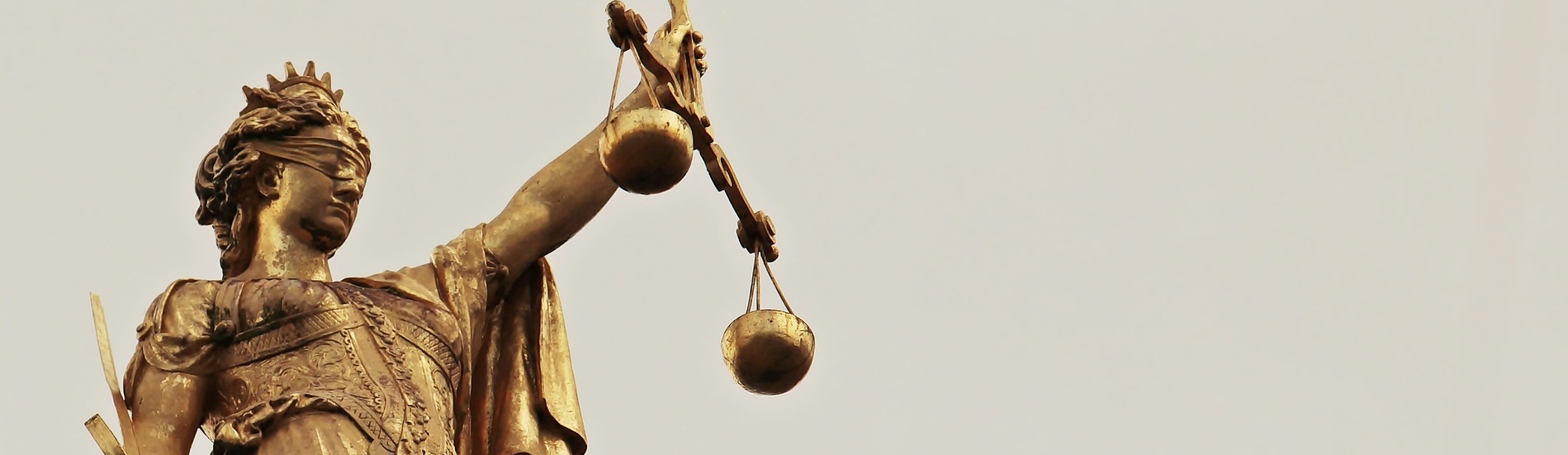 <a href="#">Pravne usluge</a><br/><p>